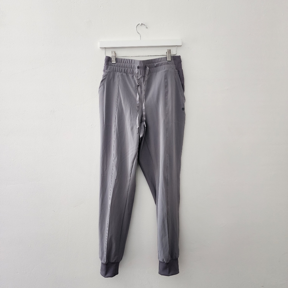 Apana | Gray Joggers with Tapered Leg